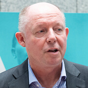 クリス・ターナーさん